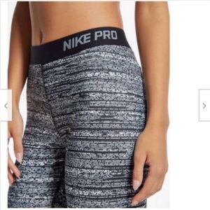 Womens Nike Pro Dr-Fit Leggings Size Medium